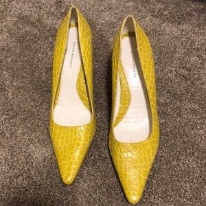 BANANA REPUBLIC Gorgeous Classy Yellow Pumps ♥️